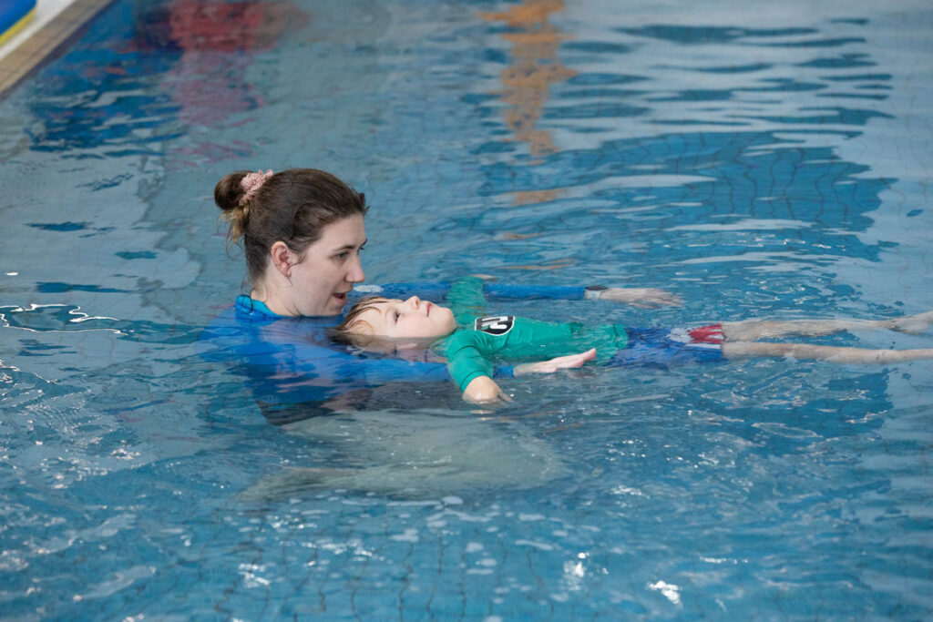 Child floating at learn to swim school, Wodonga Leisure
